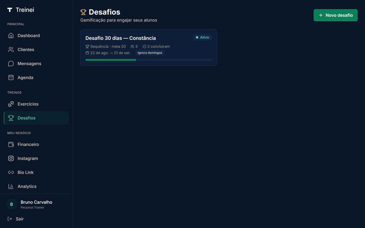 Página /desafios mostrando cards de desafios ativos. Cards do tipo Sequência com fins de semana ignorados mostram um chip discreto "Ignora sábados" / "Ignora domingos" / "Ignora fins de semana" abaixo da meta.